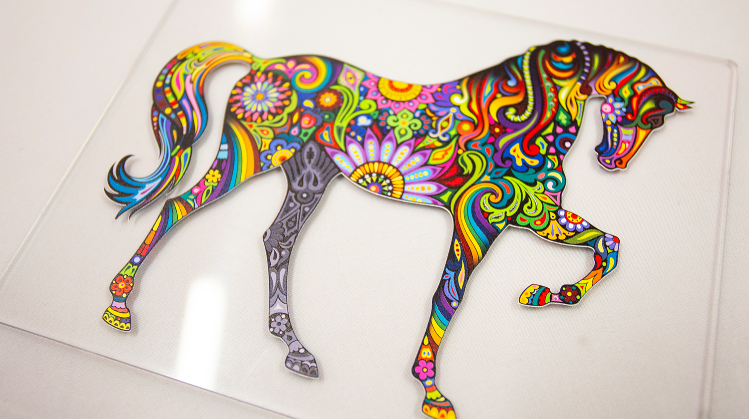 Color–White–Color printing on transparent material