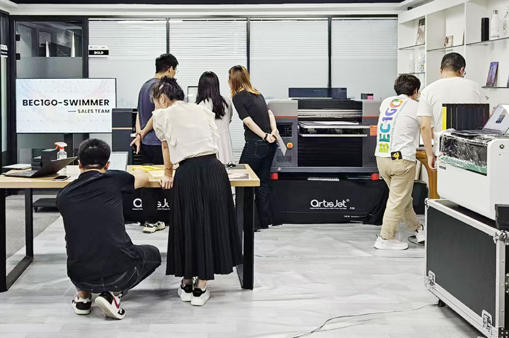 artisJet team in production